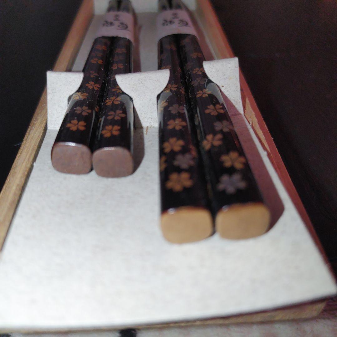 夏野高級夫婦箸　山中塗り　石川進作　金銀蒔絵桜散らし