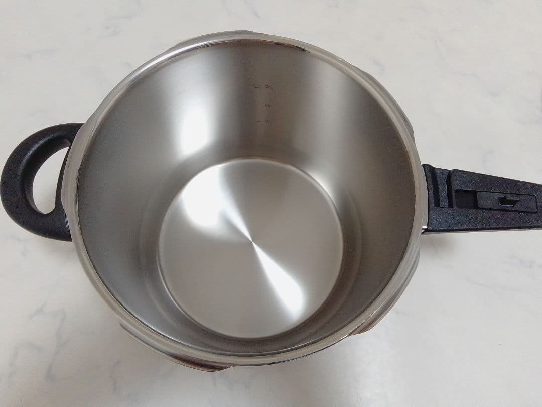 未使用 WMF パーフェクト 圧力鍋 6.5L 片手鍋 大鍋 IH対応