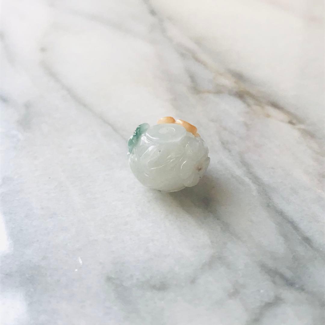 [P229-008］翡翠　ペンダントトップ　ミャンマー産　カービング