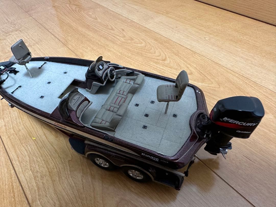 超希少バスボートレンジャー520VX ダイキャストモデル1/24 純正カラー