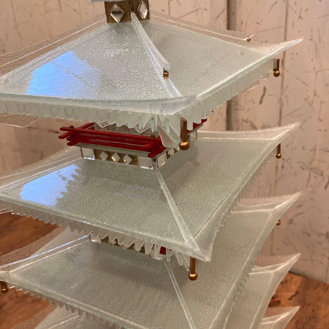 昭和レトロ 五重塔 ガラス製 プラスチック製 模型 装飾品 置物 飾り