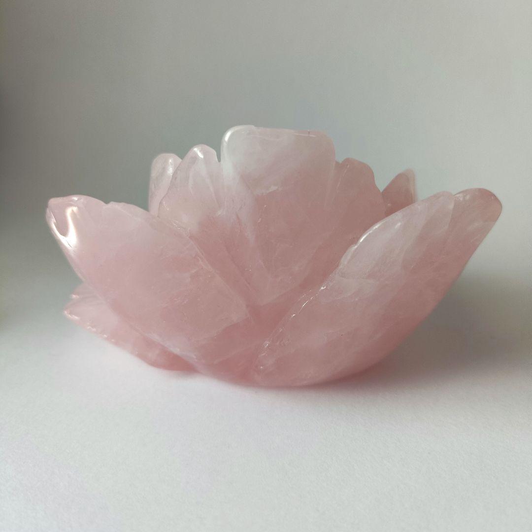 花 S ローズクォーツ　大きな　薔薇　芍薬　牡丹　彫刻　天然石　置物