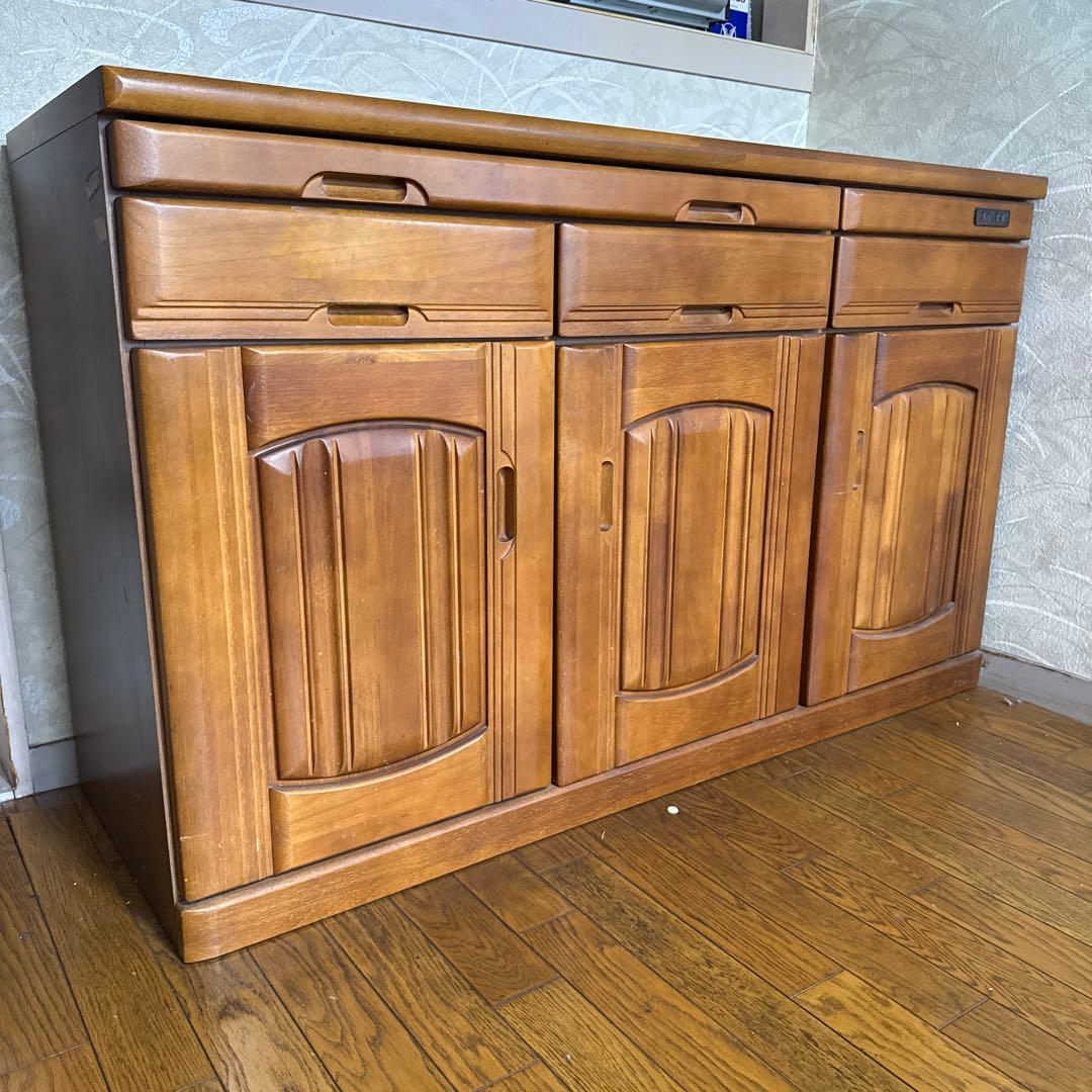 木製クラシックキャビネット幅127cm