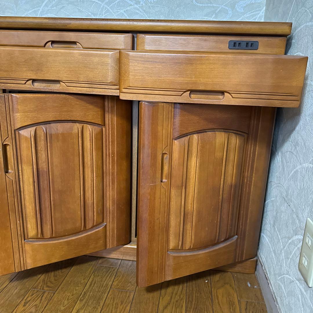 木製クラシックキャビネット幅127cm