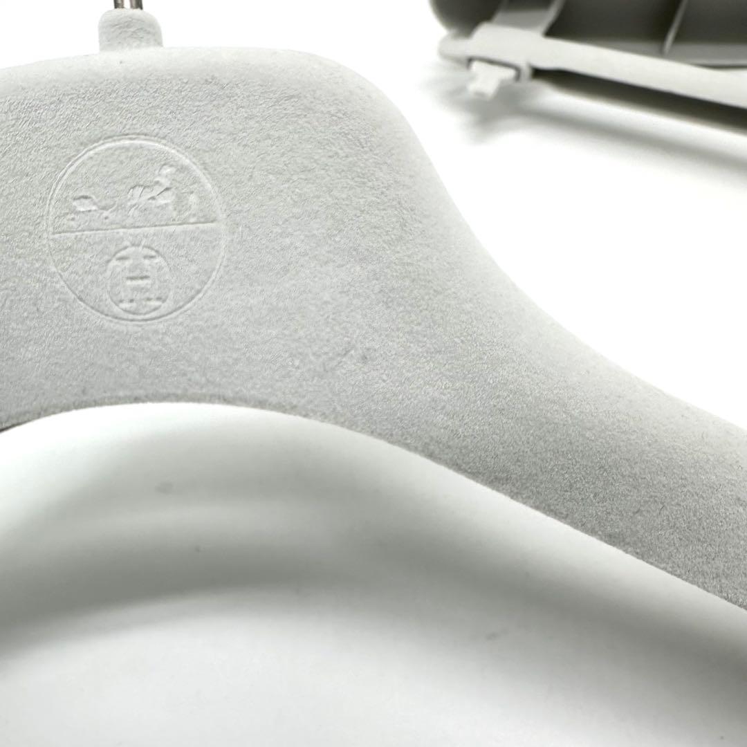 Hermes ベルベット プラスチックハンガー2種類 計3本セット 紙袋は