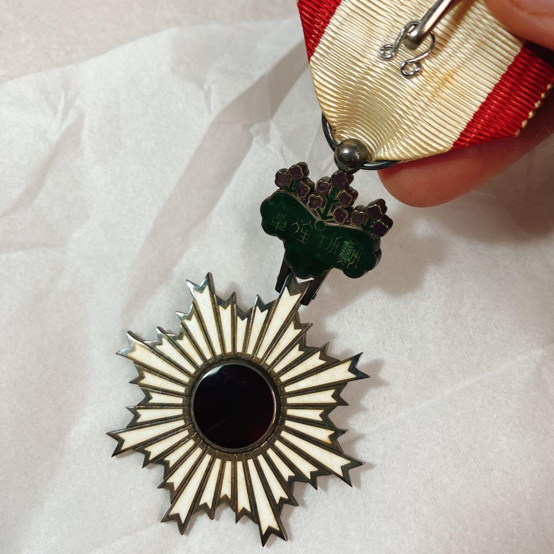 旭日単光章 勲六等単光旭日章 - メルカリ