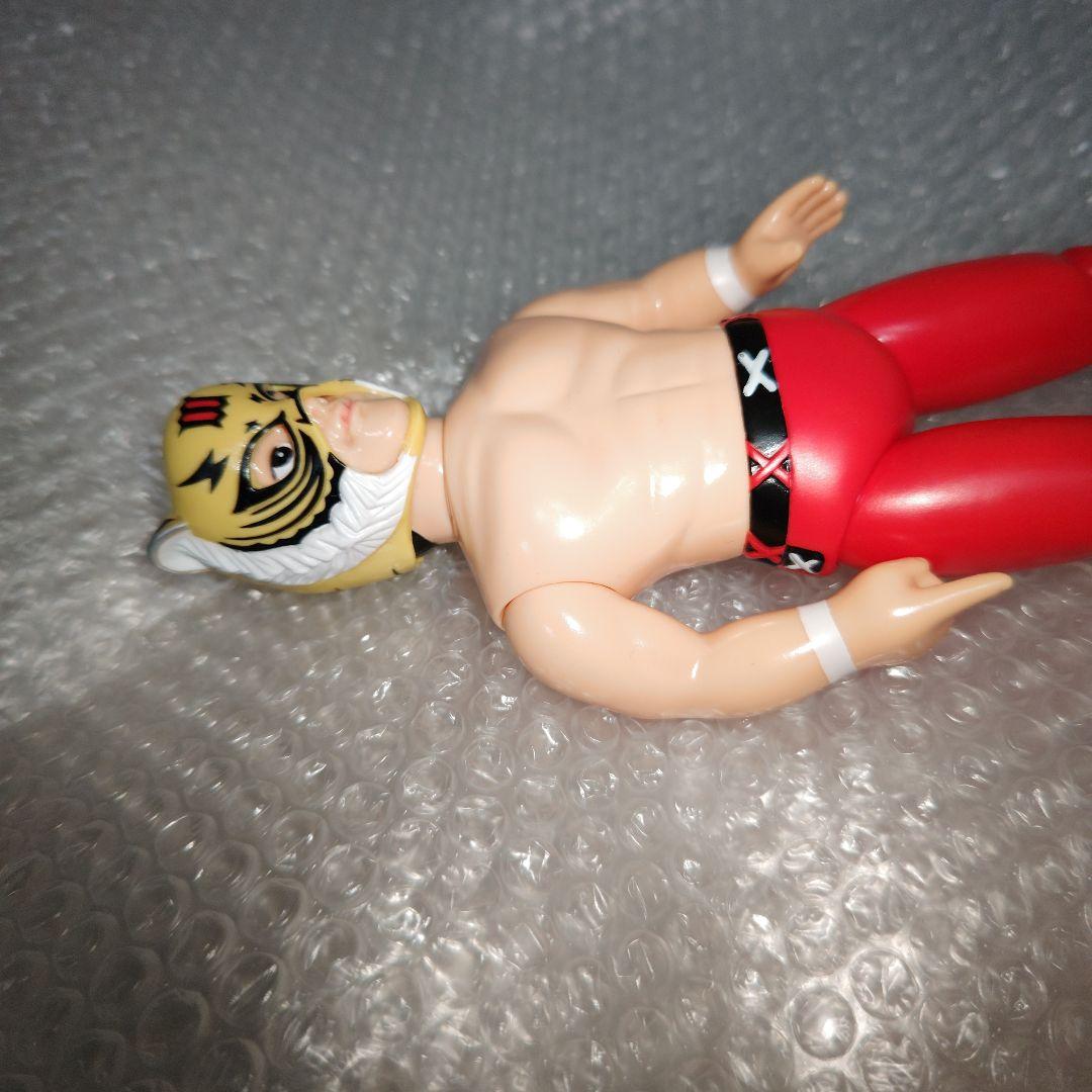 ソフビファイティングシリーズ　タイガーマスク　赤　メディコム・トイ