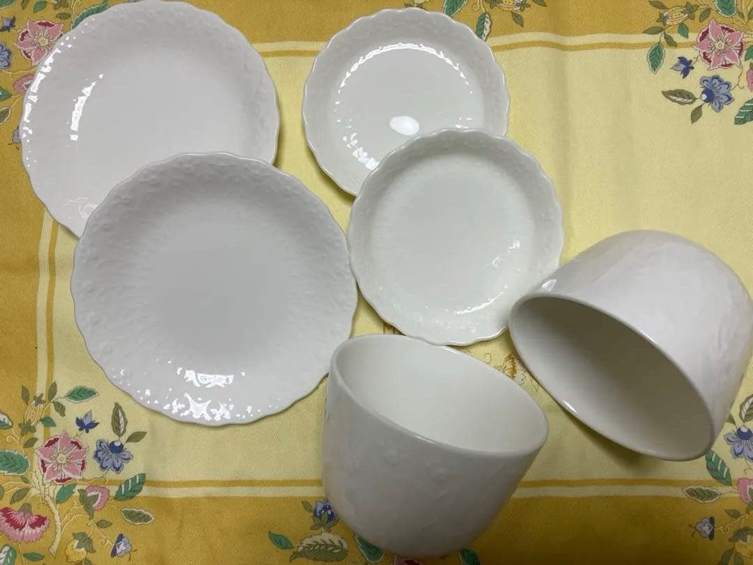 ナルミ　シルキーホワイト