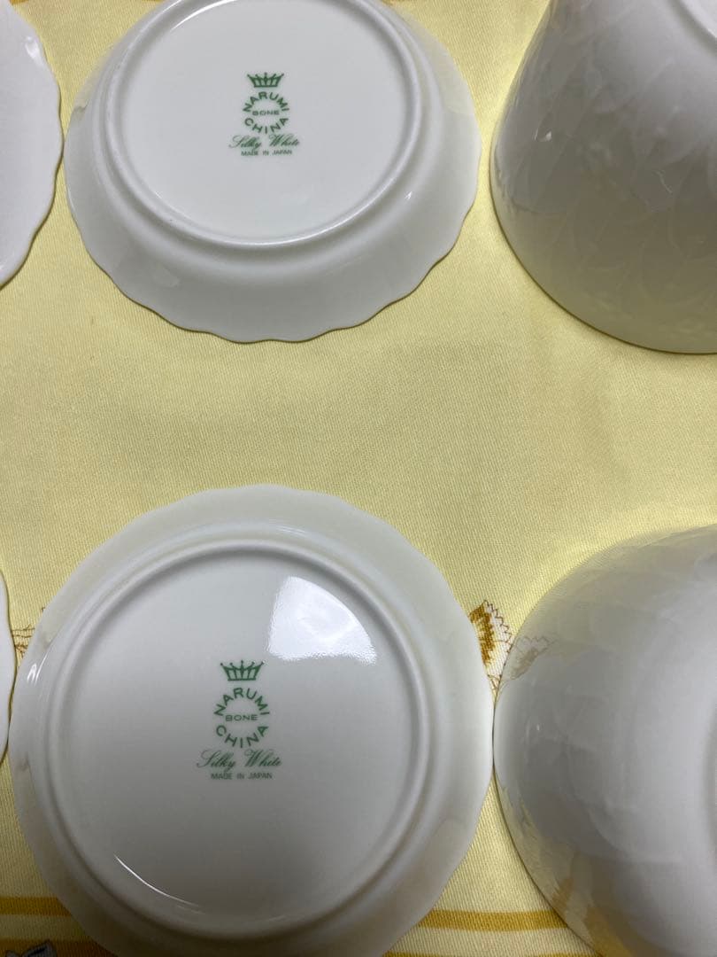 ナルミ　シルキーホワイト