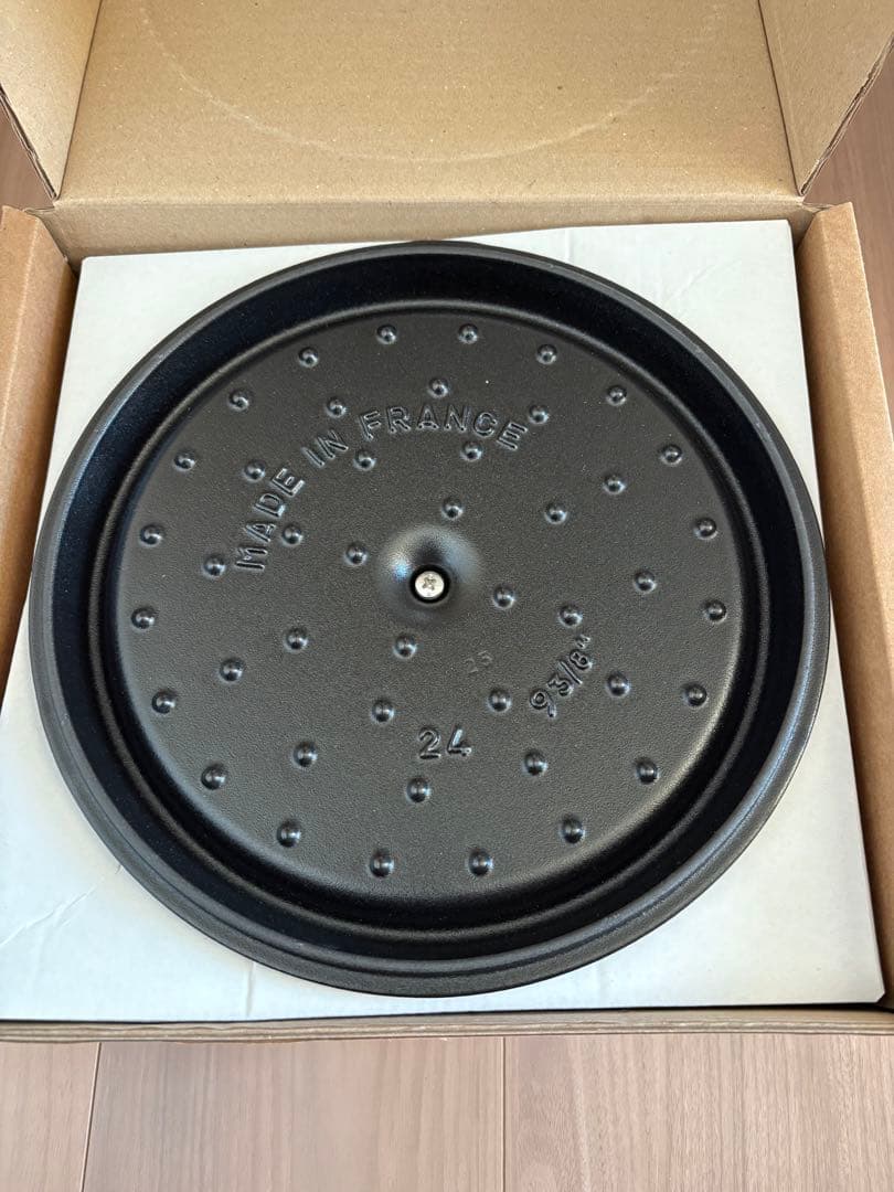 【新品未開封】STAUB ピコ・ココット ラウンド ブラック　24センチ