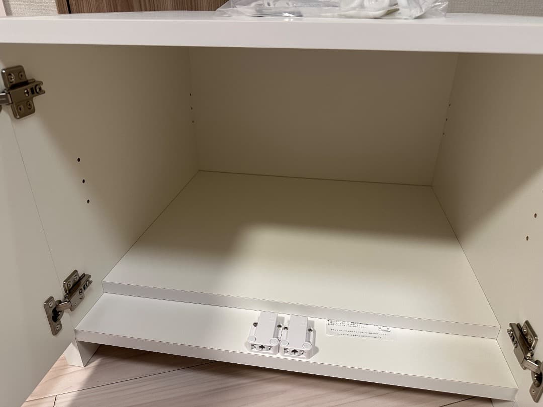 dinos 光沢仕上げ冷蔵庫上置き