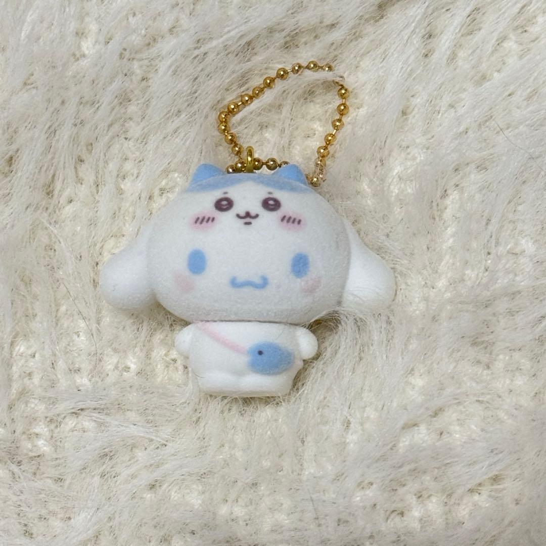 ちいかわ×サンリオ ハチワレ シナモン キーホルダー フロッキー