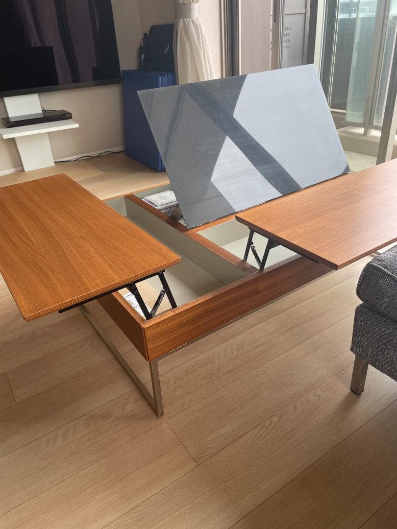 BO CONCEPT コーヒーテーブル　Chiva