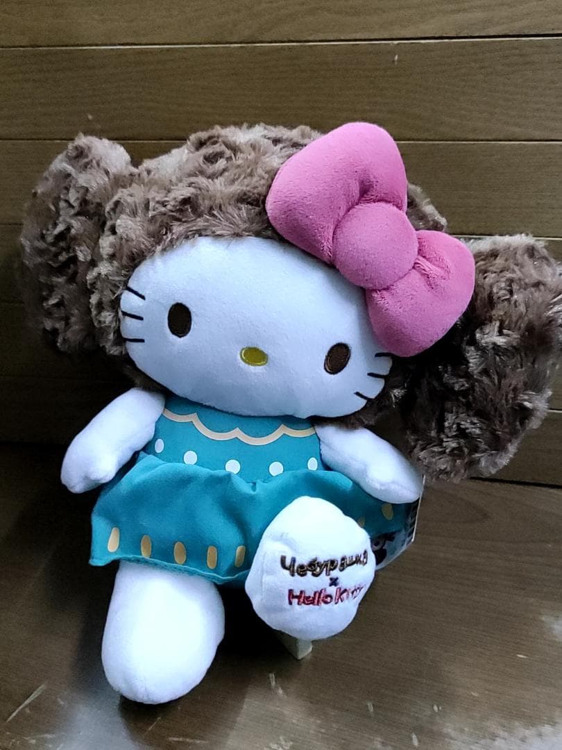 紙タグ付 サンリオ ハローキティ チェブラーシカ コラボぬいぐるみ