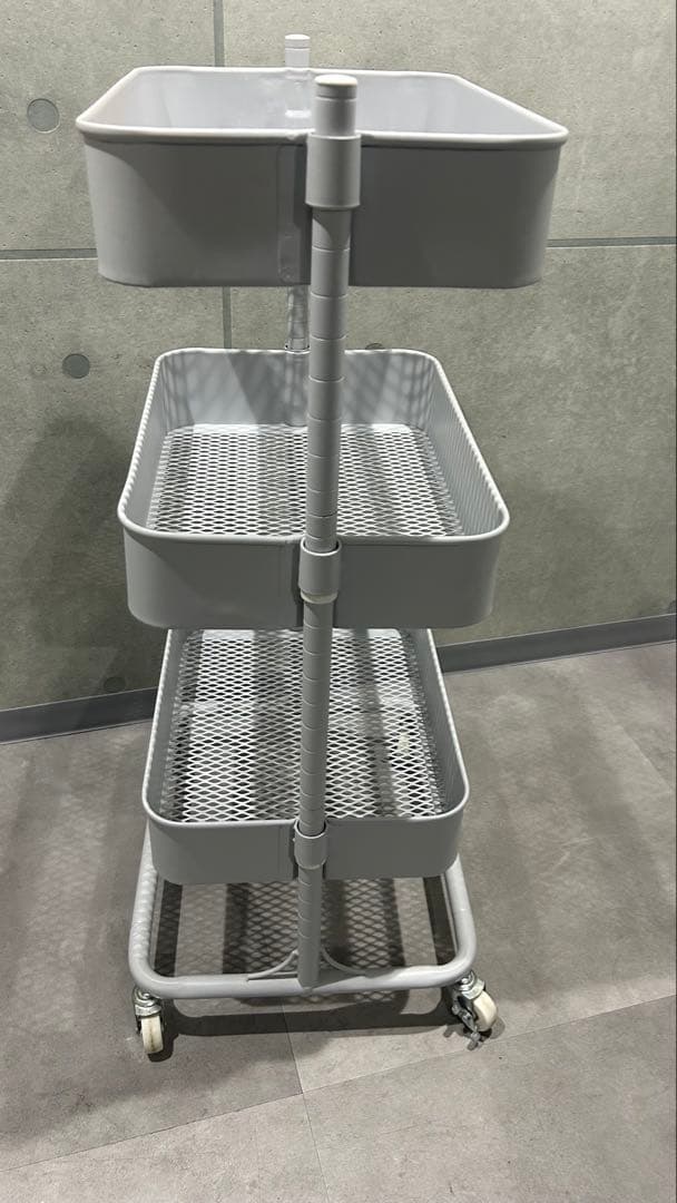 グレー　メタルメッシュワゴン ３段×3台まとめて！