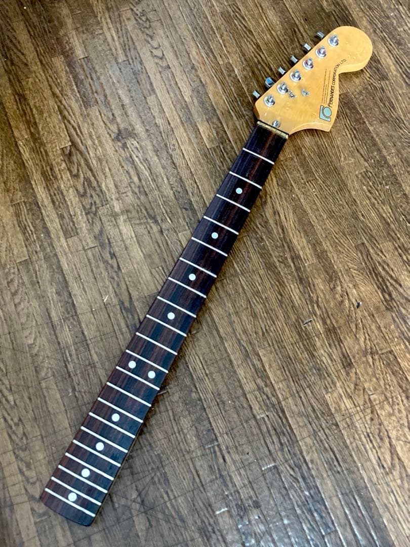 FERNANDES FST-70 石ロゴ ローズネック ジャパン・ビンテージ - メルカリ