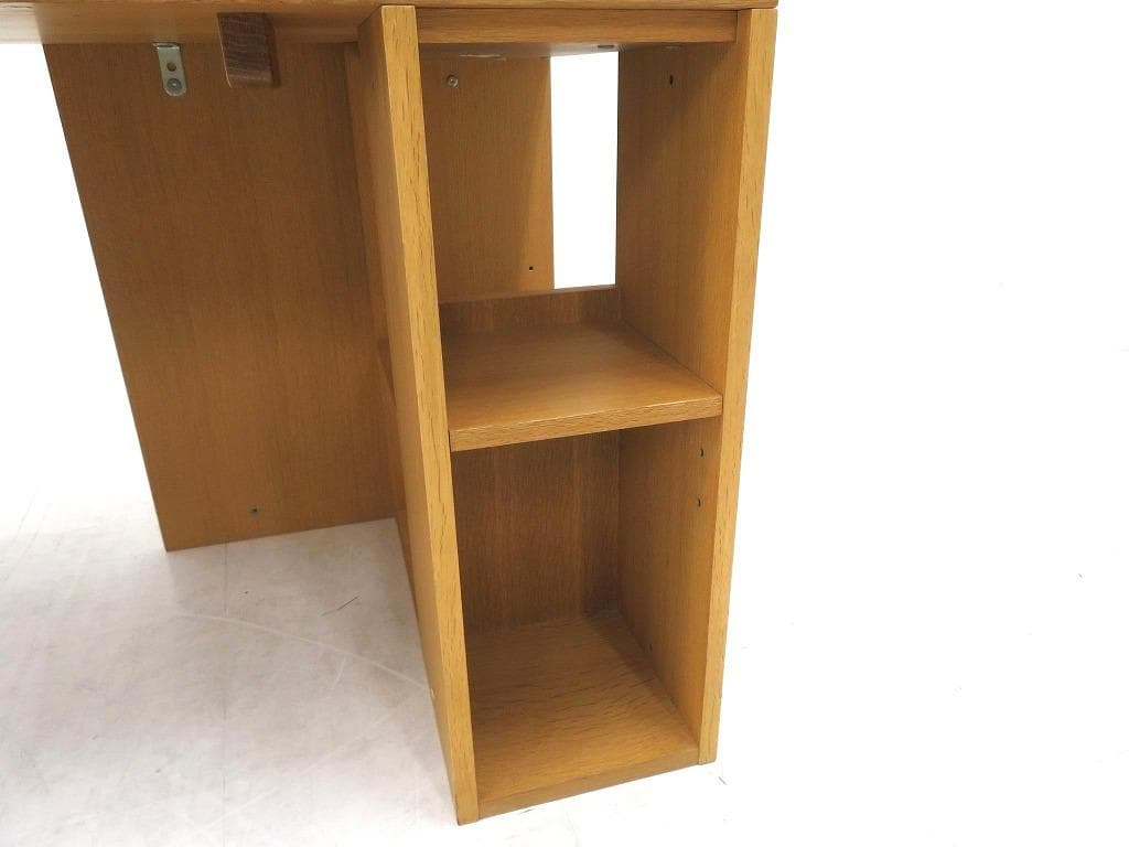 展示品　飛騨産業　キツツキ　オーク材　無垢材　デスク　書斎机　勉強机　収納付き