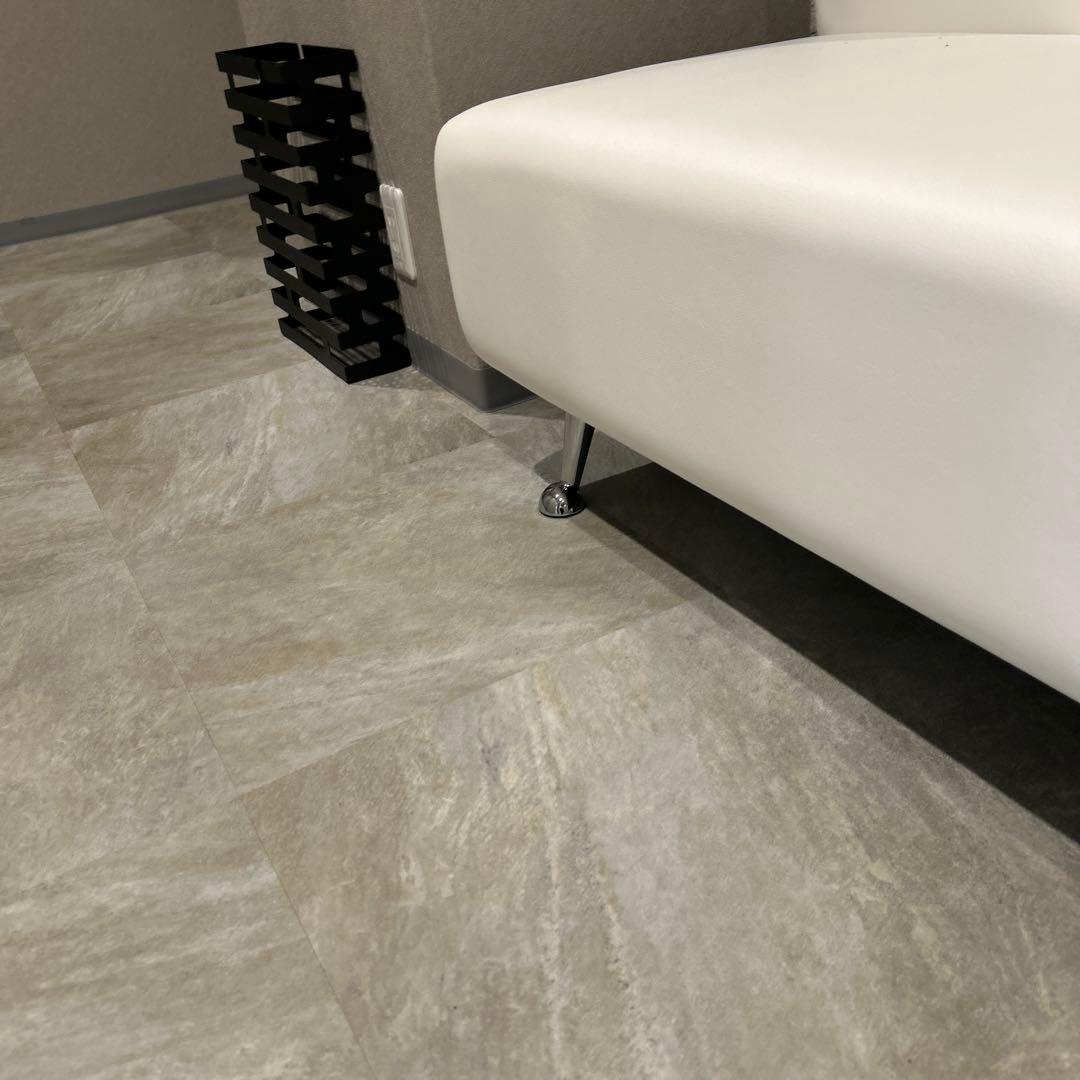 ホワイトモダンソファ　特注ホワイト