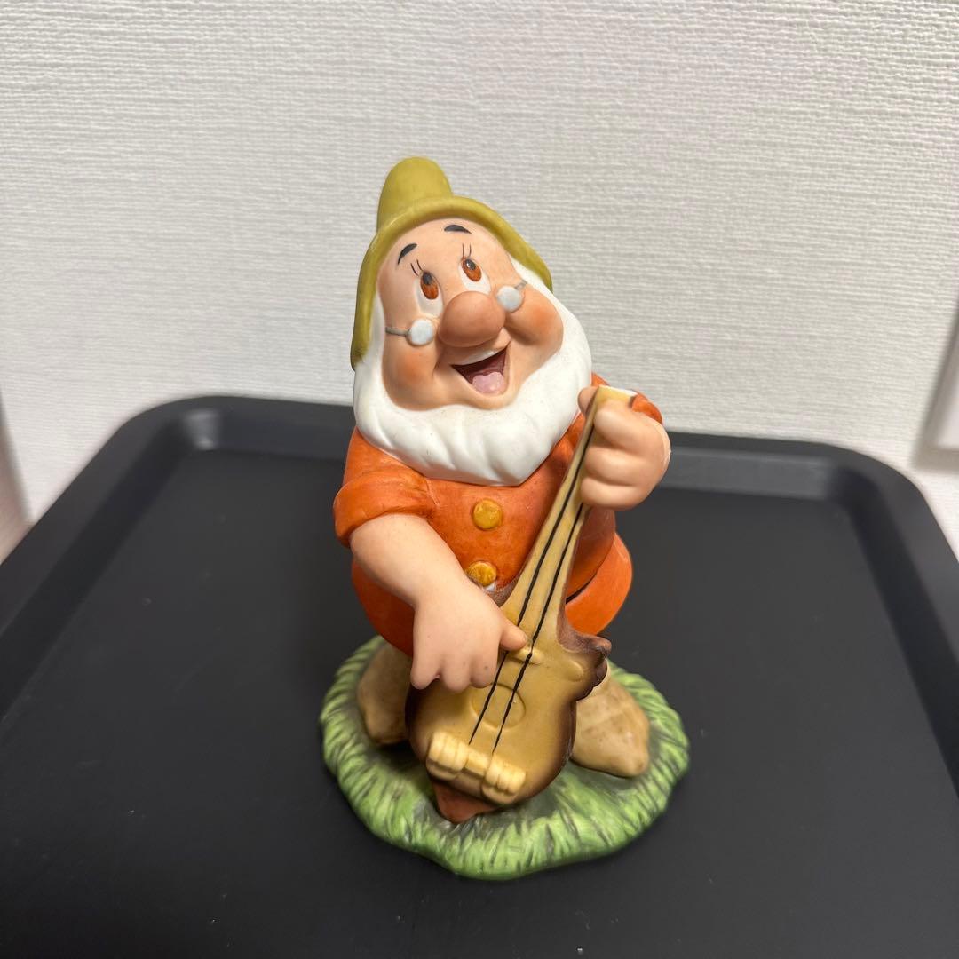美品】白雪姫と7人の小人たち 加藤工芸 陶器 フィギュア ディズニー