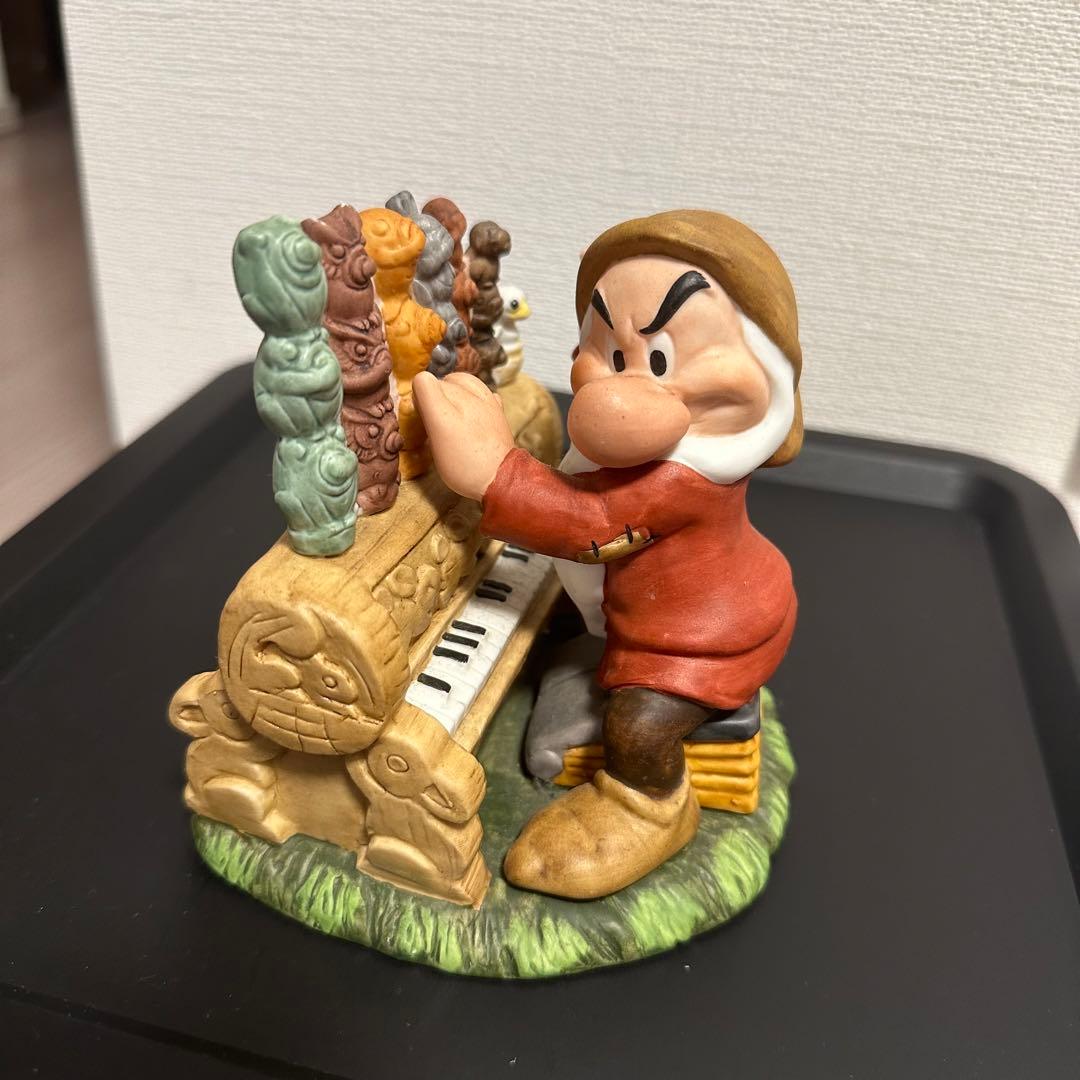美品】白雪姫と7人の小人たち 加藤工芸 陶器 フィギュア ディズニー