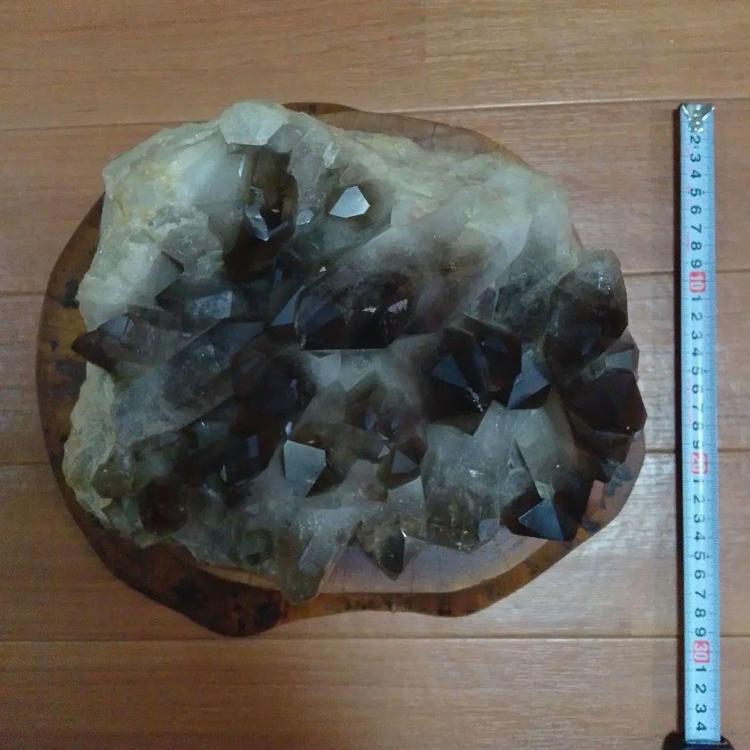 黒水晶 巨大クラスター 6.4kg（台座付き）