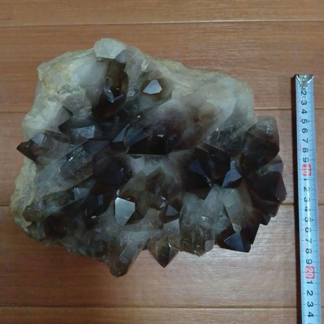 黒水晶 巨大クラスター 6.4kg（台座付き）