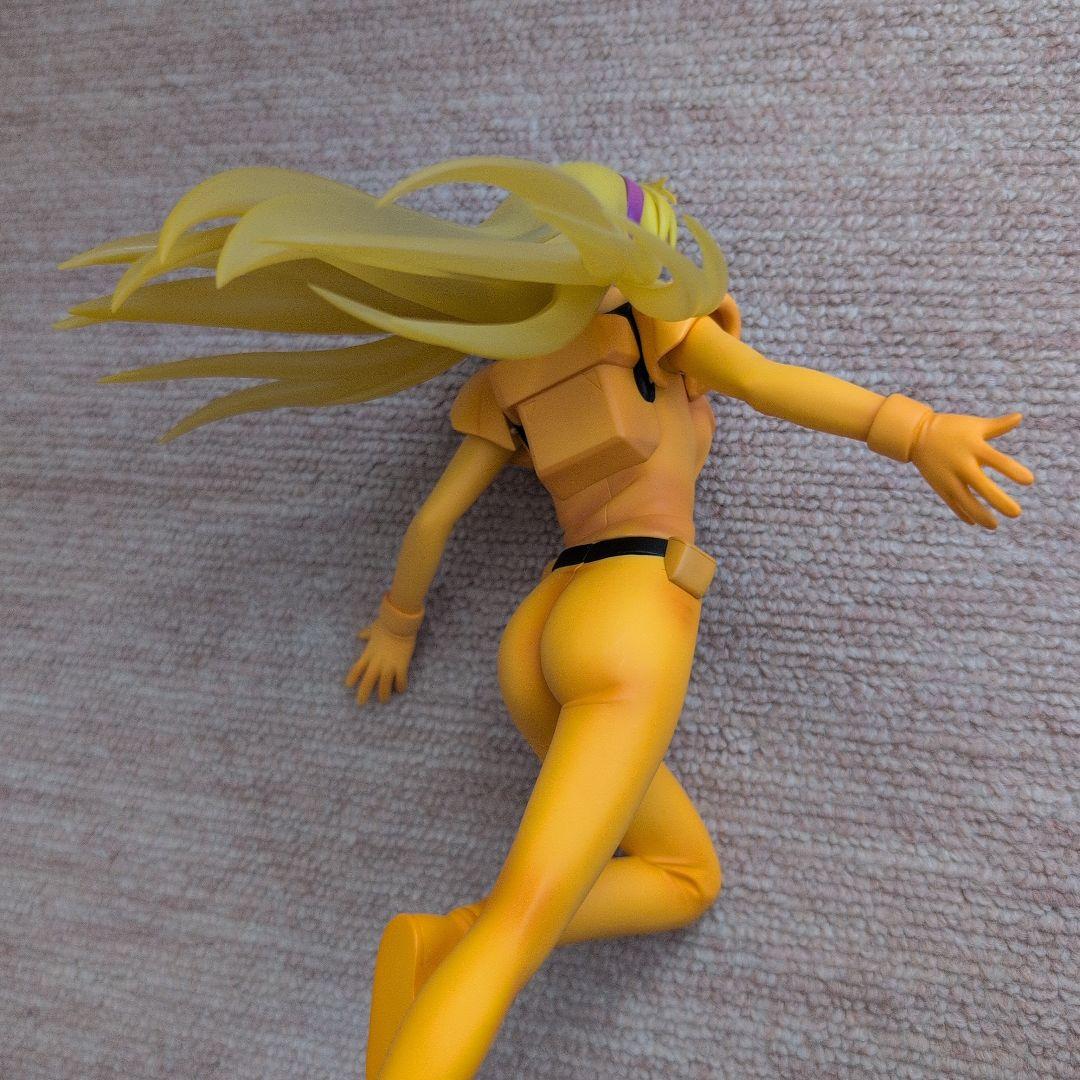 vガンダム　カテジナ・ルース　フィギュア