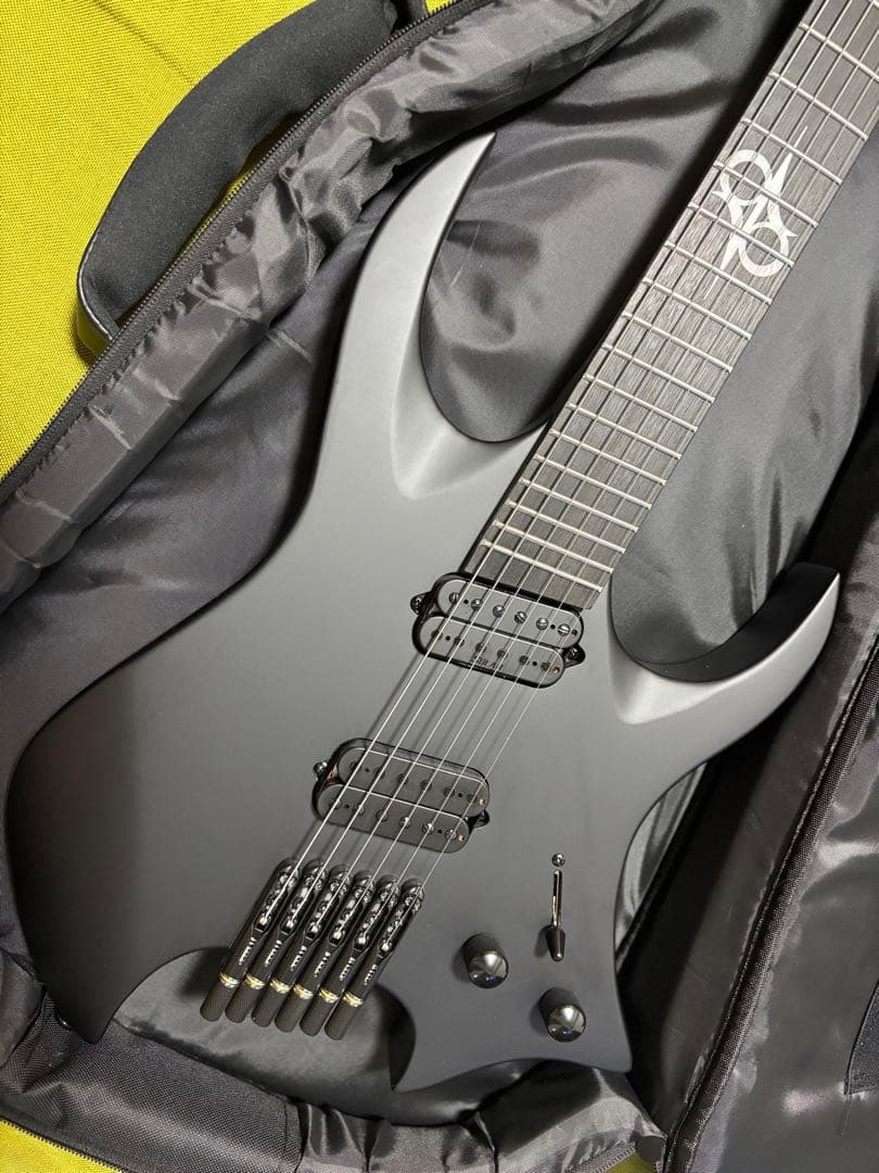 Solar Guitars H2.6C ヘッドレスギター