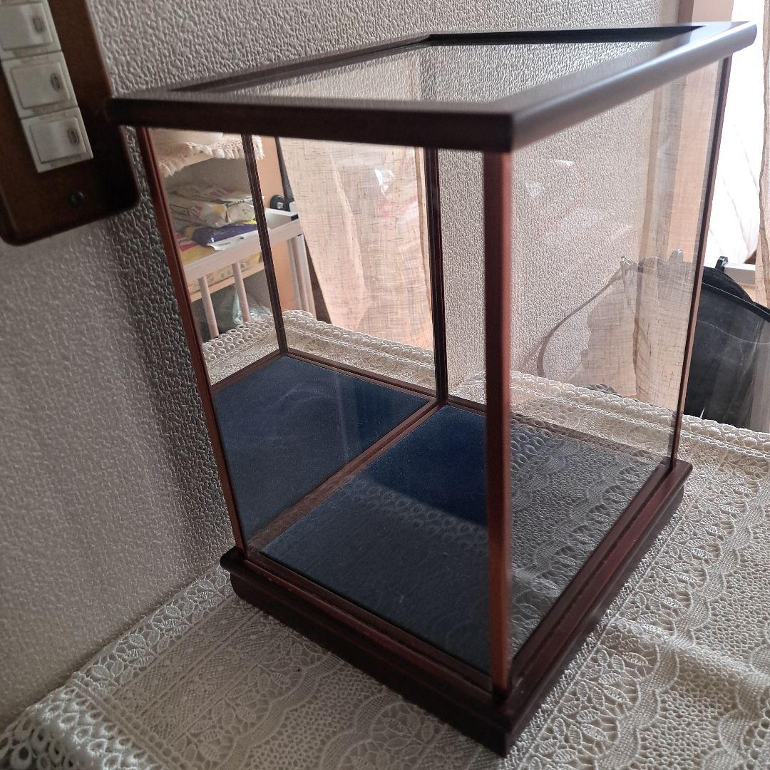 ガラス製ディスプレイケース