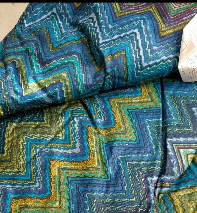 ミッソーニ　ダウンケット　ひざ掛け　ハーフケット