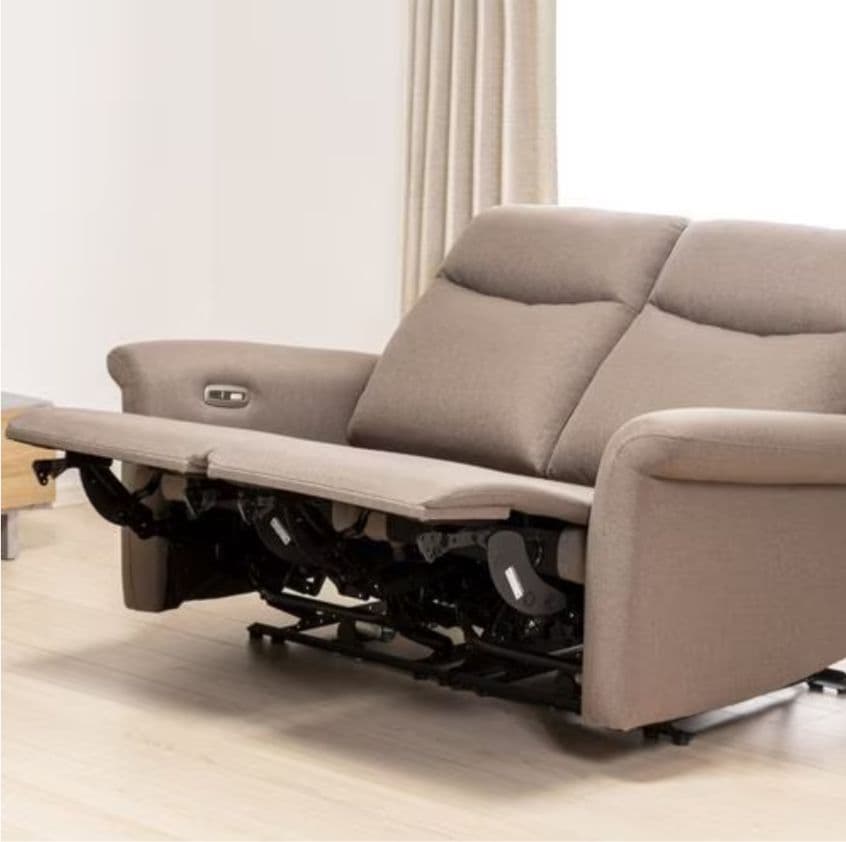 ヤマダオリジナル 電動リクライニングソファ　2人掛け ファブリックモカ色