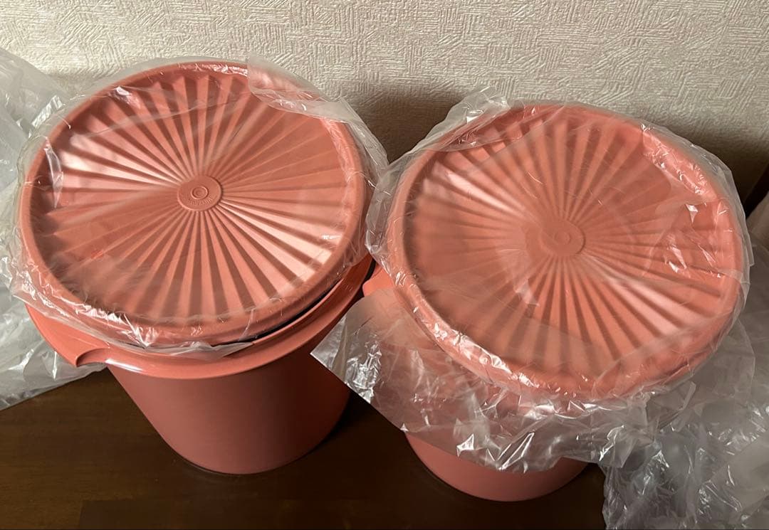 【新品】タッパーウェア　マキシデコレーター　2個