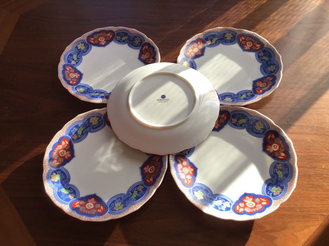 香蘭社　ボーンチャイナ和モダンand レアな食器セット　華のあるテーブルウエア