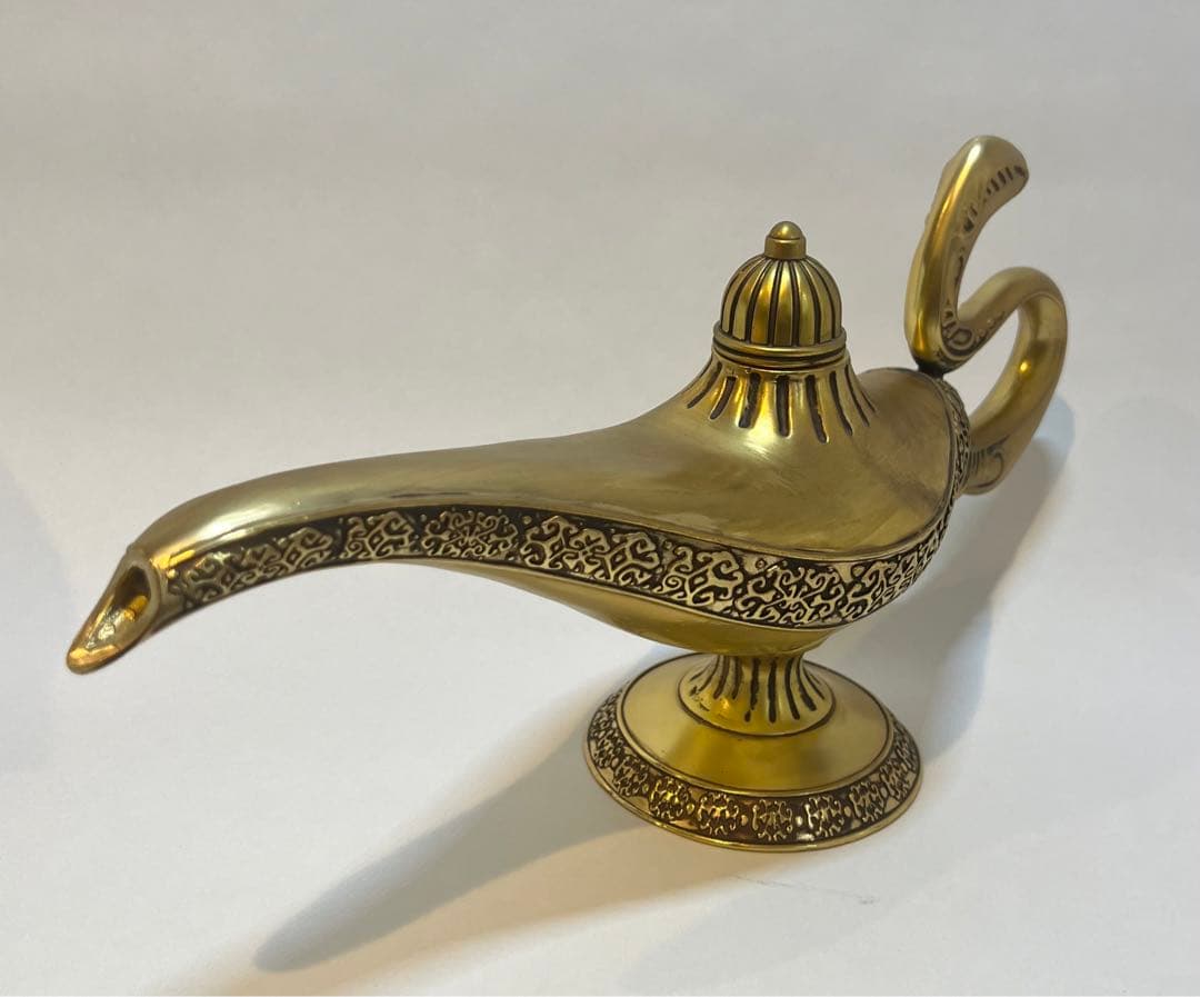 Disney アラジン実写版 魔法のランプ プロップレプリカ