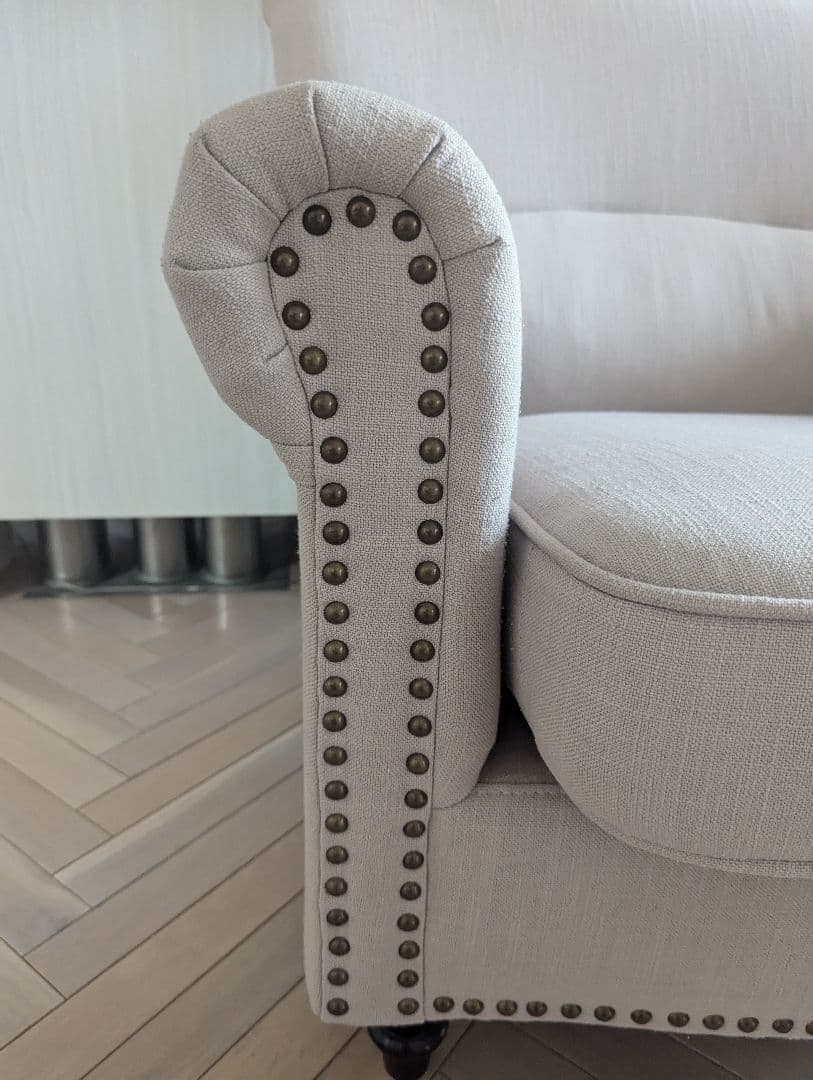 ベージュファブリックヴィンテージスタイルシングルソファ VINCENT