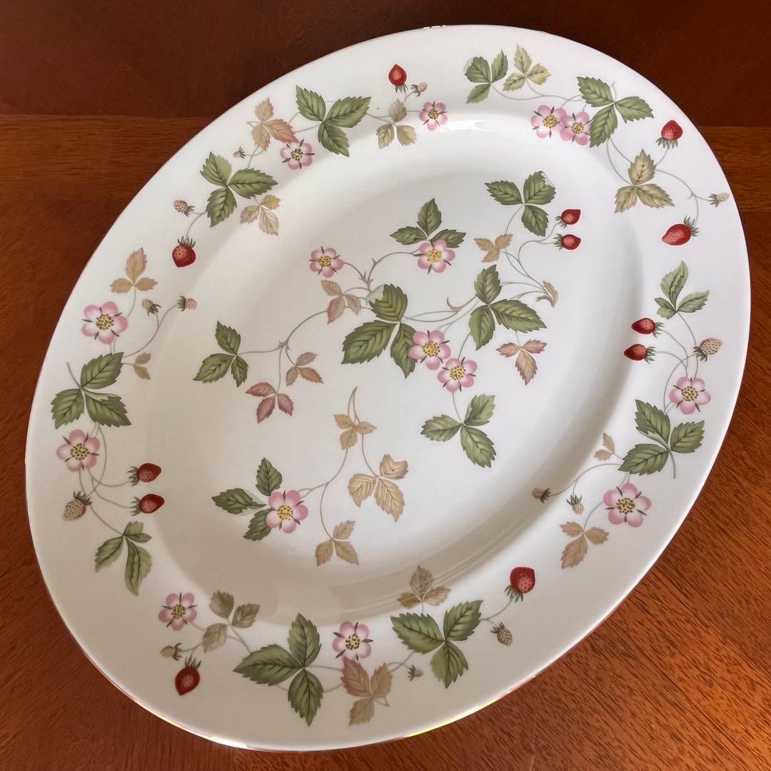 【美品】英国製　ウェッジウッド★ワイルドストロベリー★オーバルパーティプレート②