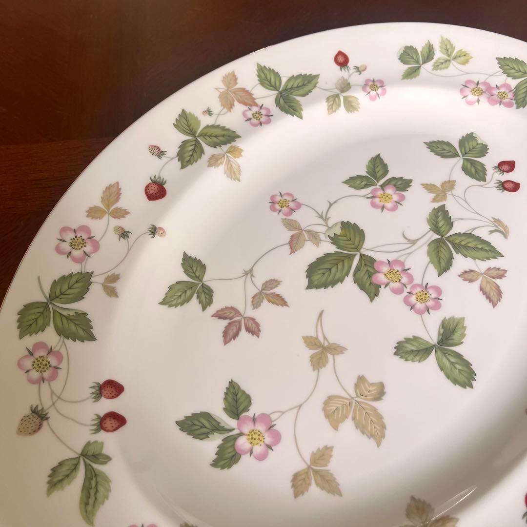【美品】英国製　ウェッジウッド★ワイルドストロベリー★オーバルパーティプレート②