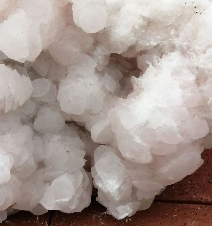 含マンガン変種方解石　CaCO3　カルサイト　9.5kg ーtot021