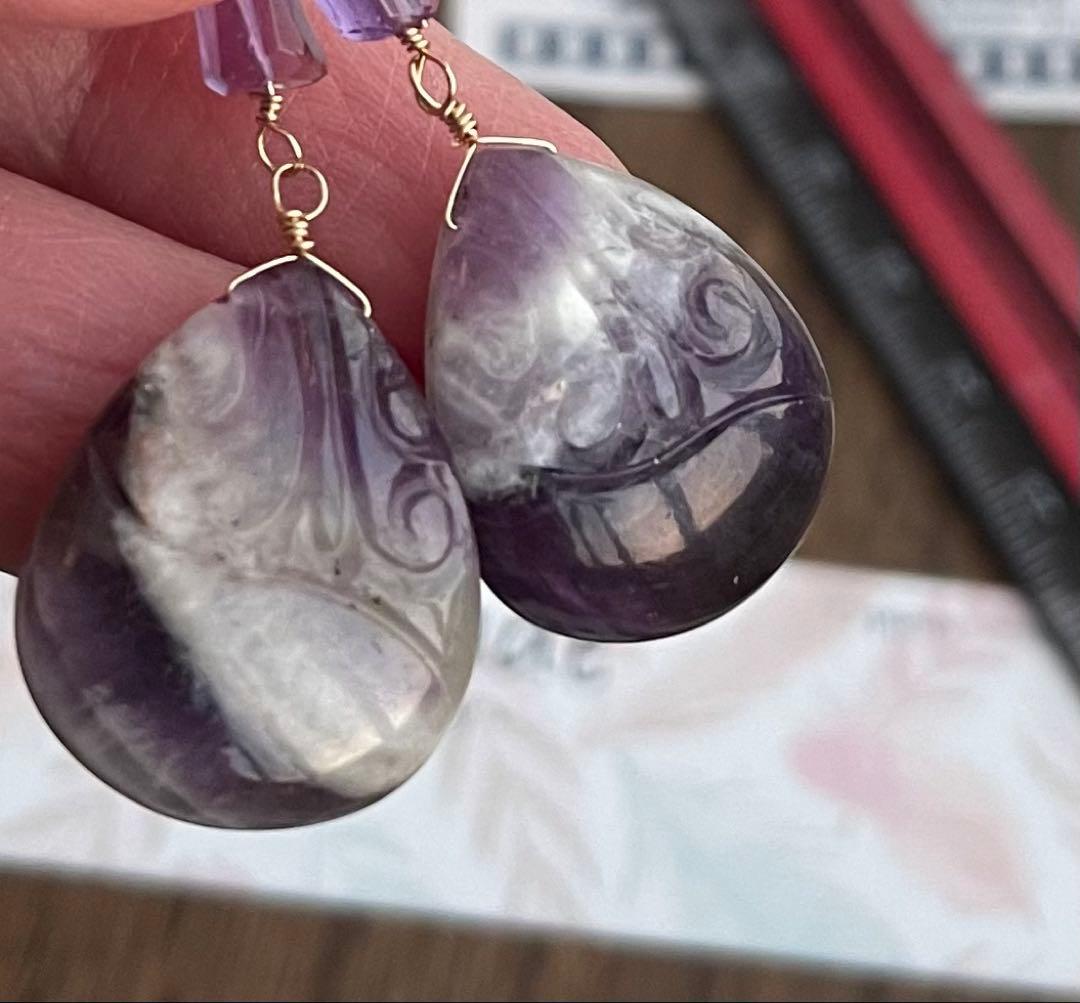 再販シェブロンアメジストスクロールカービングピアスチャーム☆片側でも可能