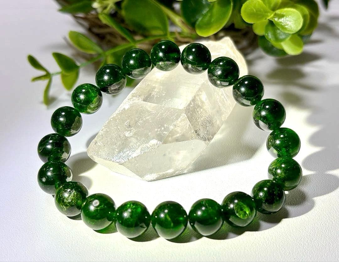 究極品質　覚醒を促し幸運へ導く聖なる宝石　幻のロシアンクロムダイオプサイト