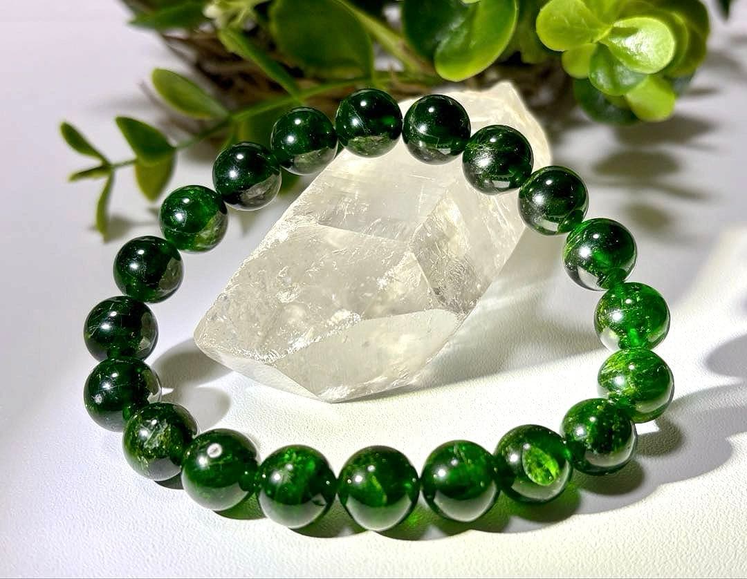 究極品質　覚醒を促し幸運へ導く聖なる宝石　幻のロシアンクロムダイオプサイト