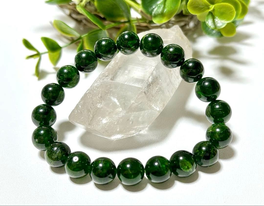 究極品質　覚醒を促し幸運へ導く聖なる宝石　幻のロシアンクロムダイオプサイト