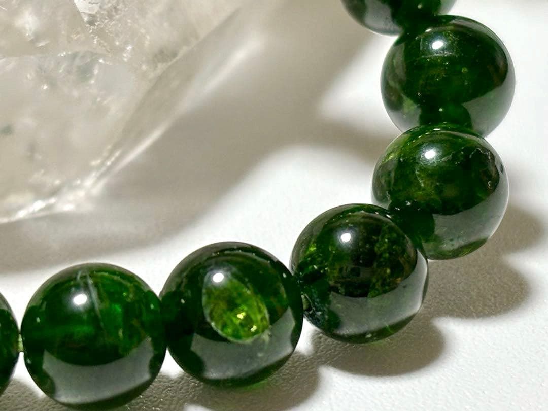 究極品質　覚醒を促し幸運へ導く聖なる宝石　幻のロシアンクロムダイオプサイト