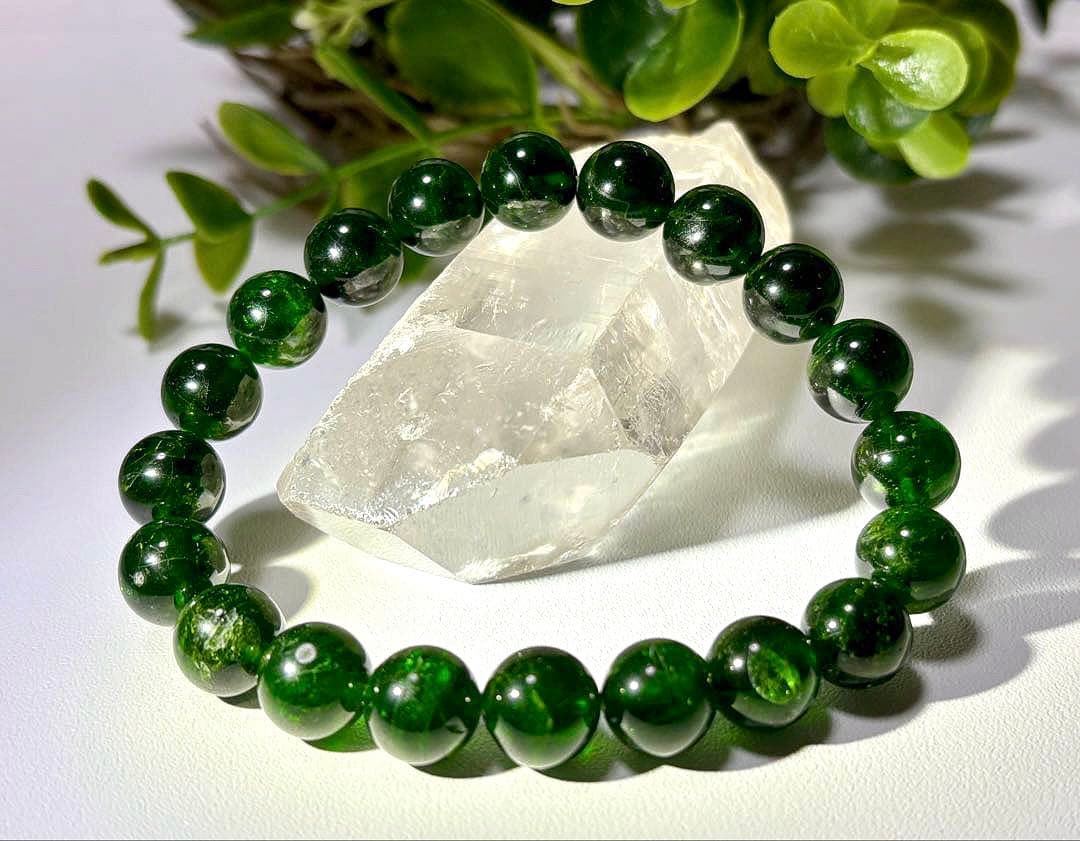 究極品質　覚醒を促し幸運へ導く聖なる宝石　幻のロシアンクロムダイオプサイト