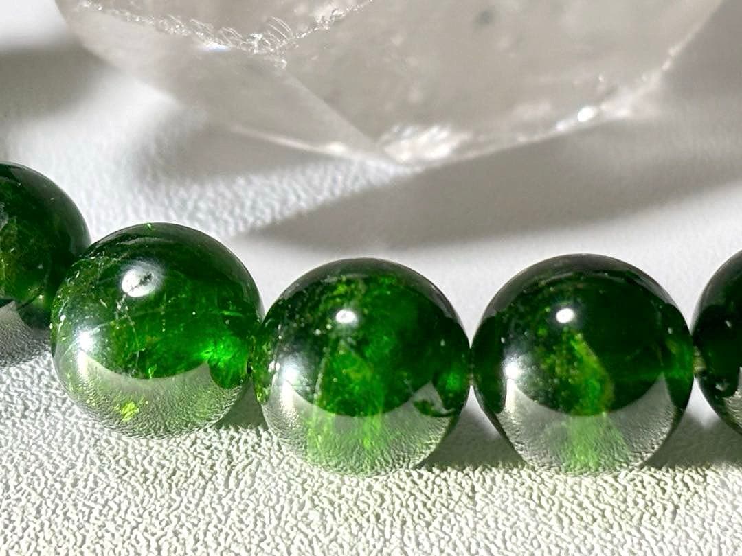 究極品質　覚醒を促し幸運へ導く聖なる宝石　幻のロシアンクロムダイオプサイト