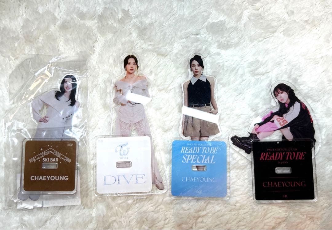 TWICE チェヨンアクリルスタンド まとめ売り - メルカリ