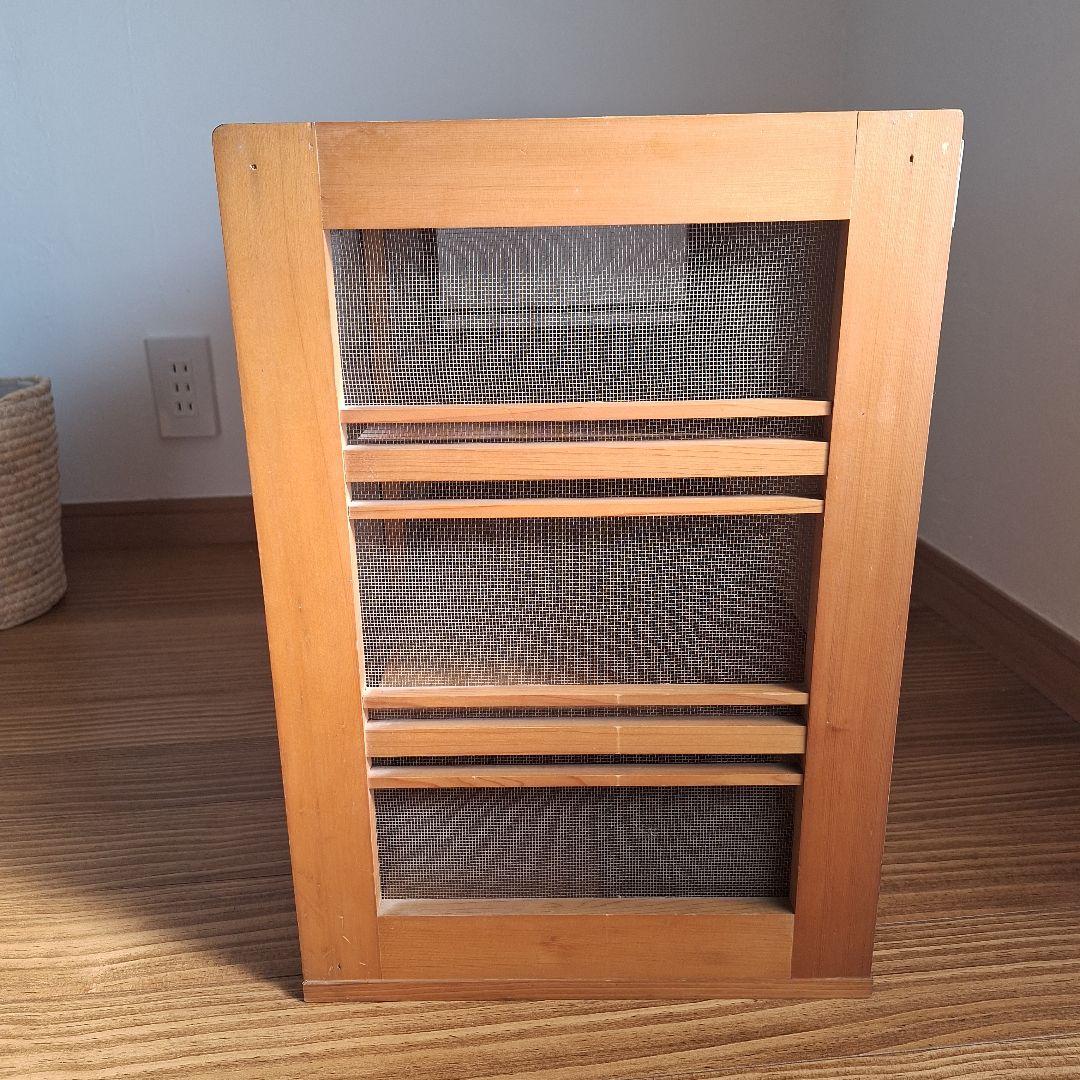 蝿張棚　　レトロ木製食品棚　アンティーク棚　フードストッカー