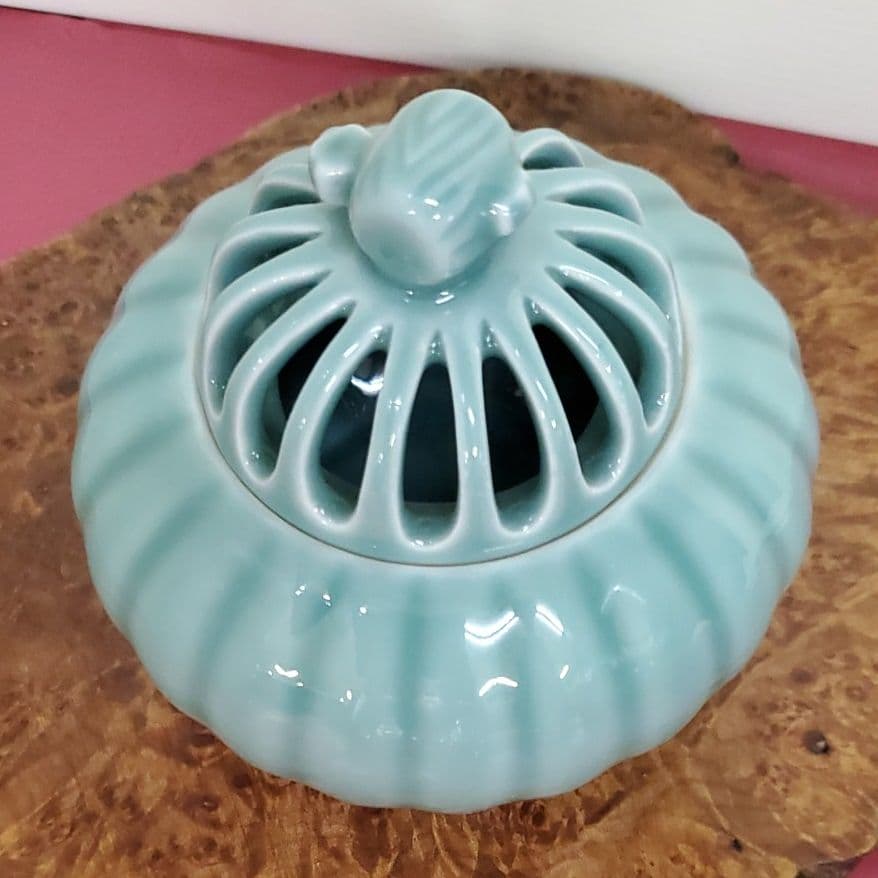 隆山 青磁香炉