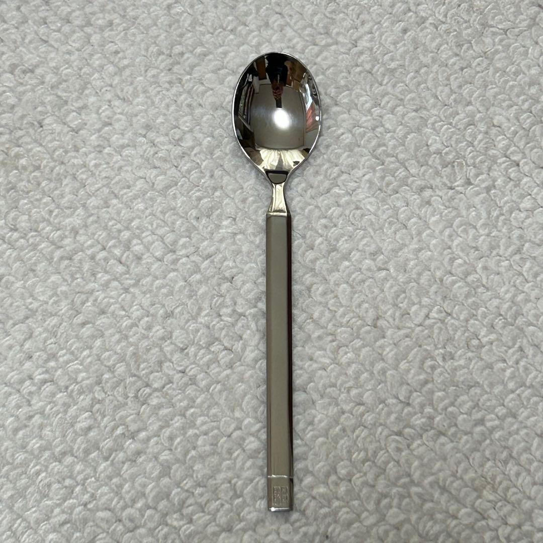 新品未使用品 ジバンシー GIVENCHY カトラリーセット 5本 18-8 - メルカリ