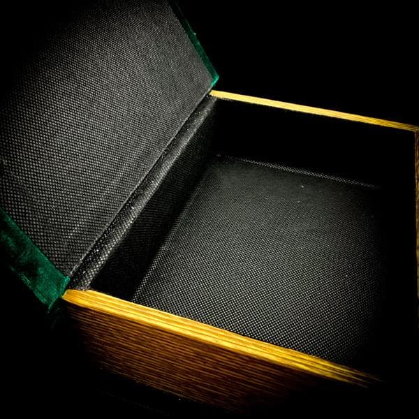 アレイスターの涙 特別限定「恋の願いを叶える」【恋の魔法箱】